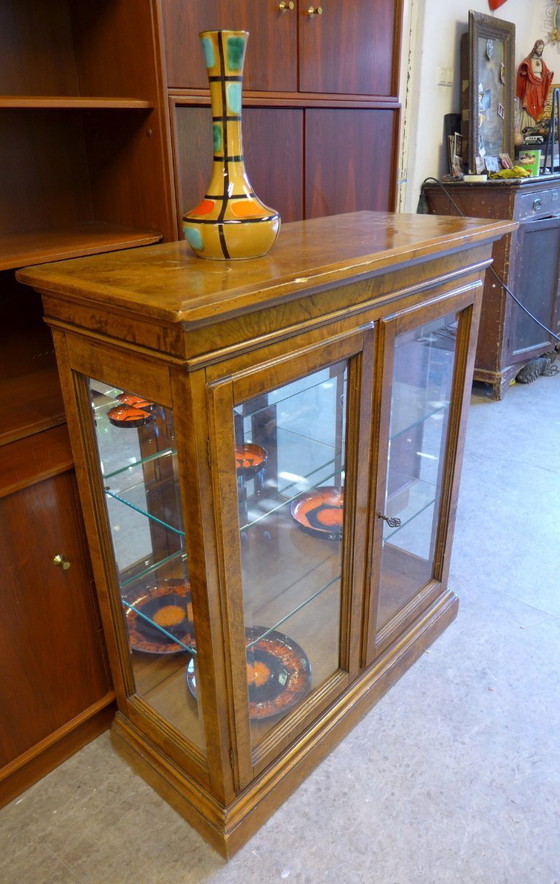 Image 1 of Wunderschöner antiker Vitrinenschrank
