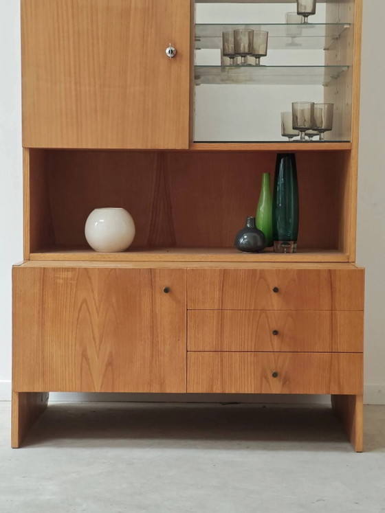 Armadio alto a due corpi di Drevotex Zamberk 1977 – Vetrine, Wood, Glass, Mid Century Modern (photo 7 of 12)