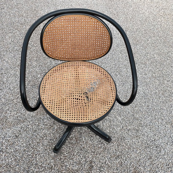 Image 1 of Thonet Bürostuhl, gebogenes Holz – Rückenlehne und Sitzfläche aus Schilf