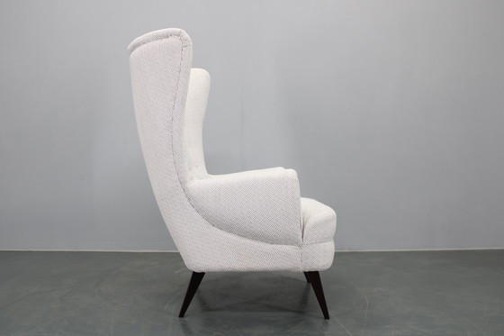 Image 1 of 1960er Jahre Restaurierter Ohrensessel, Tschechoslowakei