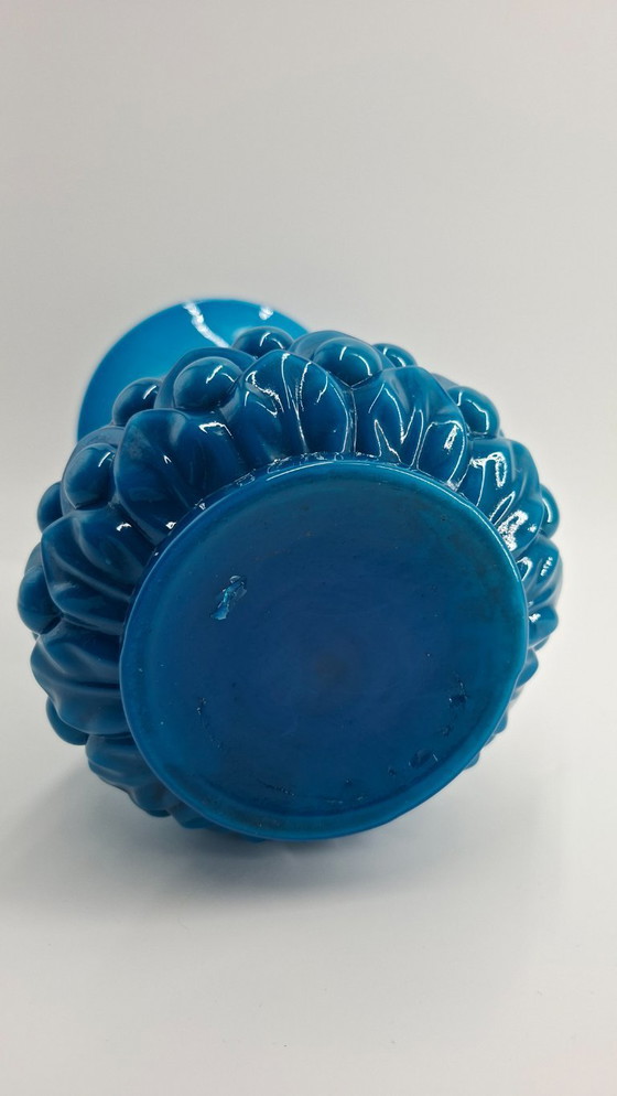 Image 1 of Vaso ananas in opalino blu della fabbrica Baccarat