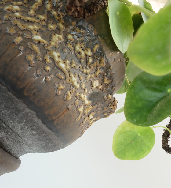 Image 1 of Zeer Zeldzame Grote Vintage Jopeko Plantenstandaard Plantenpot met Voet Vet Lava Keramiek 1970