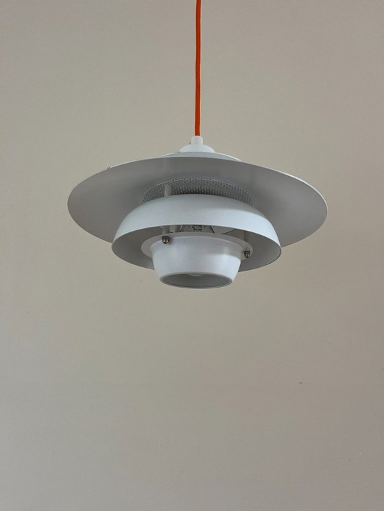 Image 1 of Pendentif danois vintage dans le style de Louis Poulsen