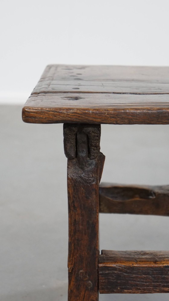 Image 1 of Antigua mesa auxiliar española del siglo XVI