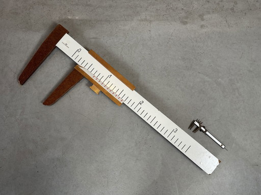 Calibro a corsoio modello didattico XXL - legno