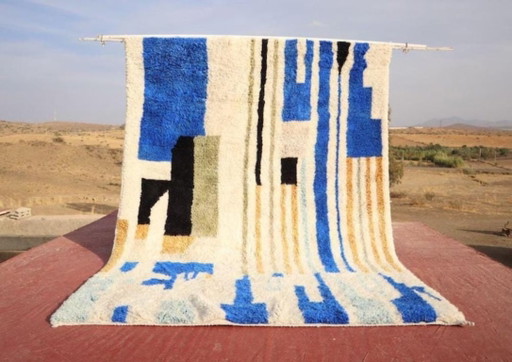 Alfombra de lana marroquí 300 × 200 cm – Azul, marfil y diseño abstracto