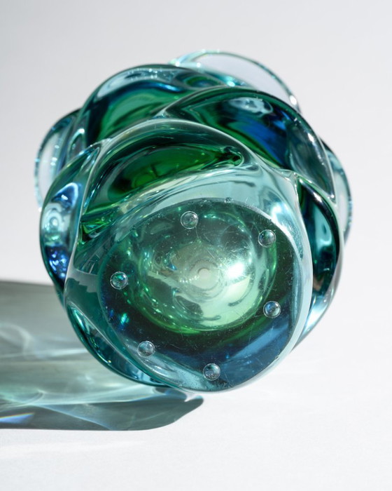 Image 1 of Zeldzaam sculpturaal Tsjechisch glas "Propeller" vaasduo Jan Beránek & Jan Kotík