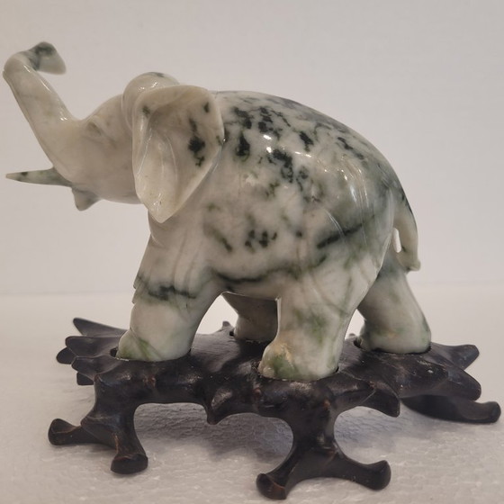 Image 1 of Pair of elephant paperweights, veined marble, 80’s - France