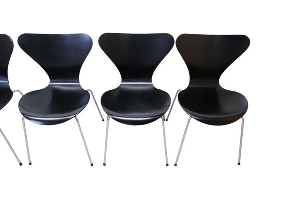 Image 1 of Set van 6 vlinderstoelen Fritz Hansen 1994