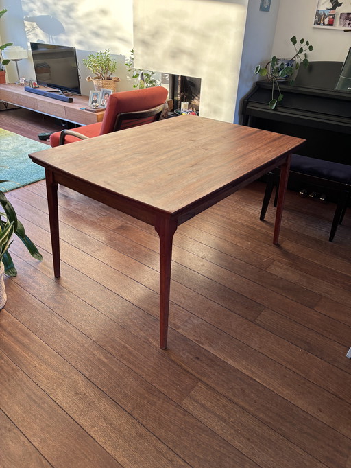 Deense design tafel teak fineer uitschuifbaar