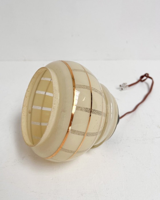 Plafonnier vintage à lignes dorées, années 1960 – Suspensions, Glass (photo 7 of 9)