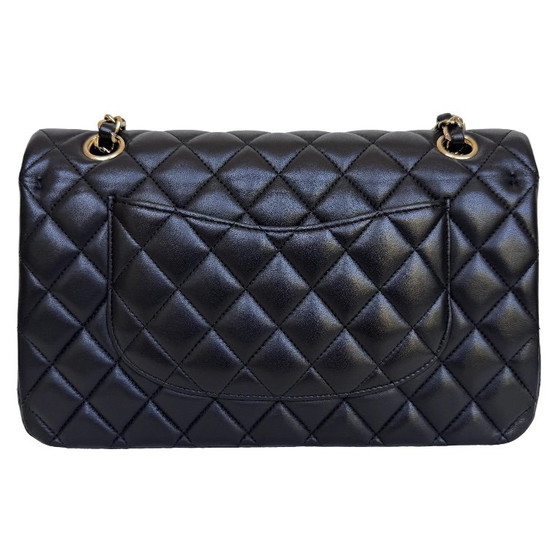 Chanel Classic Flap medium – Crossbody bags, Lambskin (photo 12 of 17)