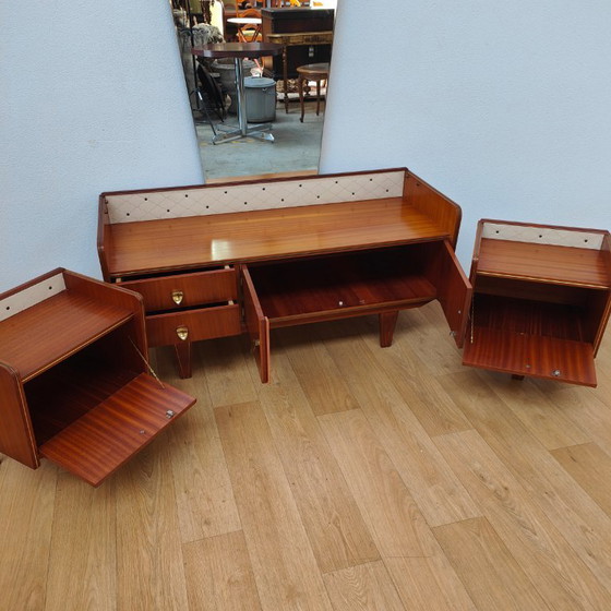 Image 1 of Ensemble tables de chevet vintage milieu du siècle avec coiffeuse - Prix