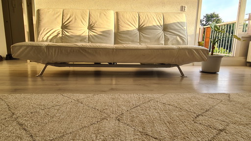 Ligne Roset Smala canapé convertible design, cuir blanc, réglable