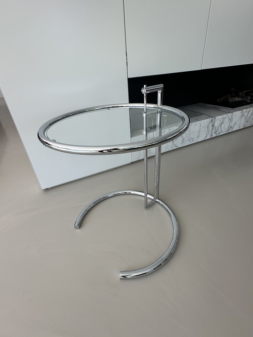 Table réglable ClassiCon E1027 Eileen Gray