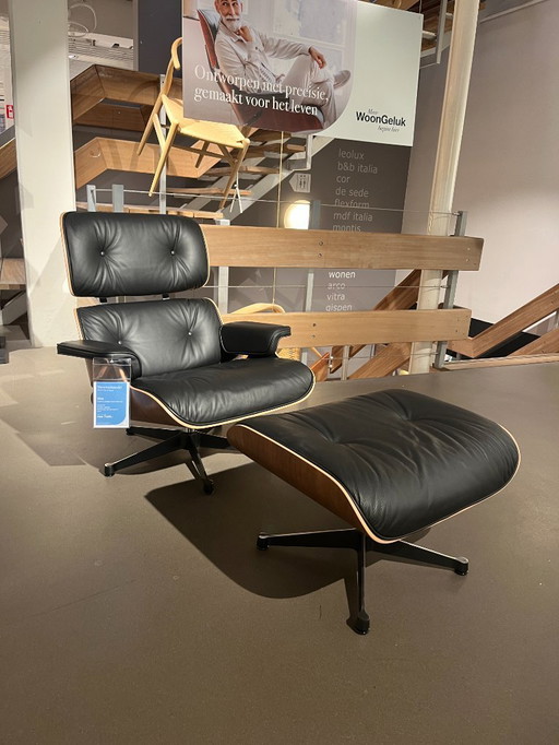 Vitra Eames Lounge Chair + Ottoman