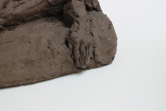 Image 1 of Yolande Ide (1931) - Scultura, Donna nuda sdraiata - 39 cm - Terracotta