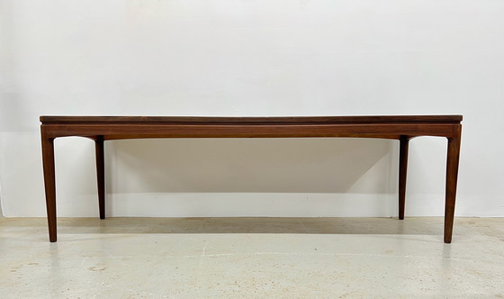 Image 1 of Dänischer langer Couchtisch aus Palisanderholz.