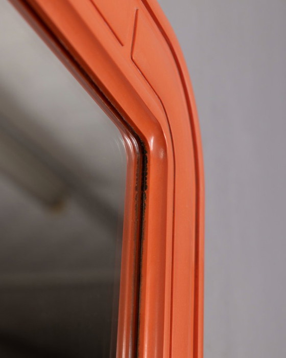 Image 1 of Vintage oranje wandspiegel van Carrara Matta, jaren 70.