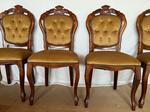 4 sillas de comedor Chesterfield barrocas