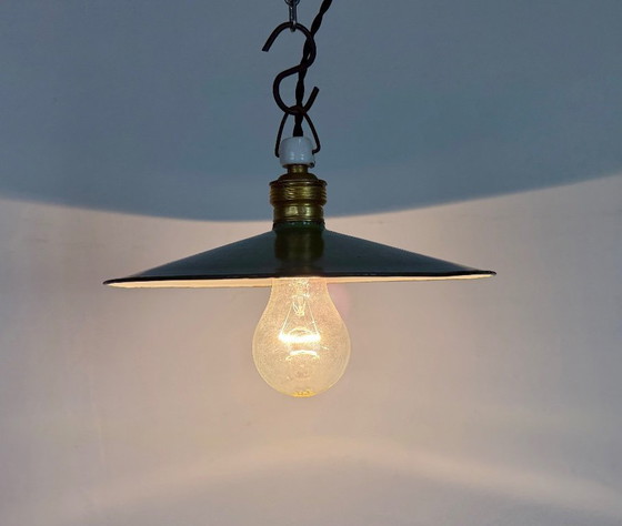 Image 1 of Industriële groene emaille lamp, jaren 30