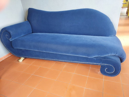 Blaues Bretz Gaudi Sofa/Chaiselongue. Mit Samtstoff gepolstert.