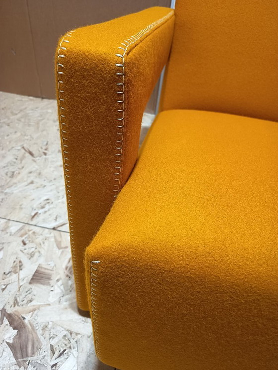 Image 1 of CASSINA Paire de fauteuils Utrecht 637 NEUF 2026 en laine KVARD Moutarde par Gerrit Rietveld