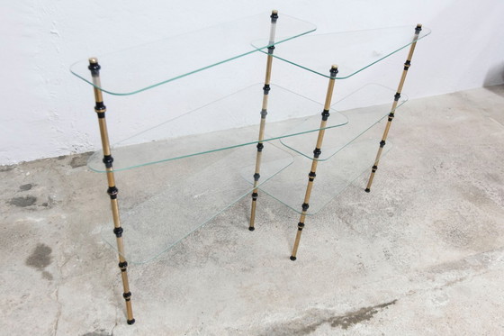 Image 1 of Étagère Présentoir Boulangerie Vitrine de Magasin en Verre et Laiton 1950