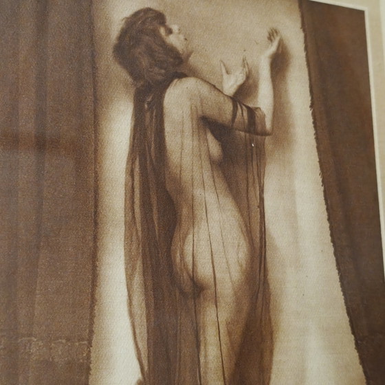 Image 1 of Originalseite der Zeitschrift J. Mandel Paris – Jeunes Filles Modernes – gerahmt im Art Deco-Stil
