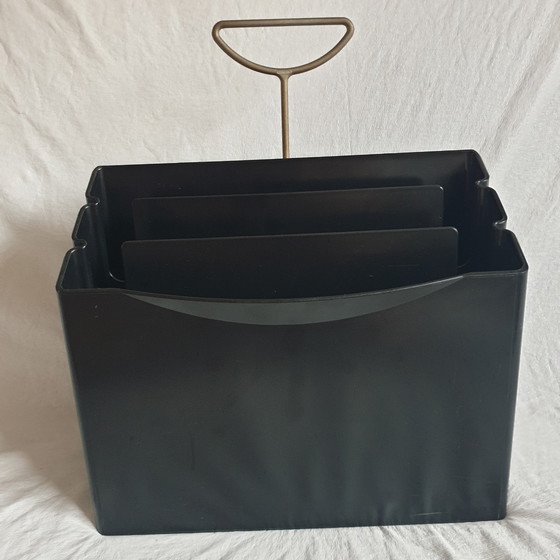 Image 1 of Impress Reader di Magis Design di Andries e Hiroko van Onck