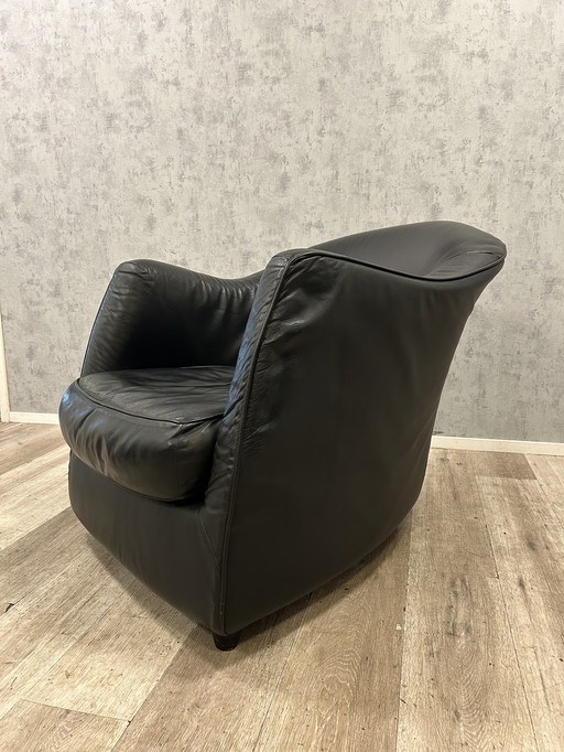 Gerard van den Berg – zwarte leren design fauteuil