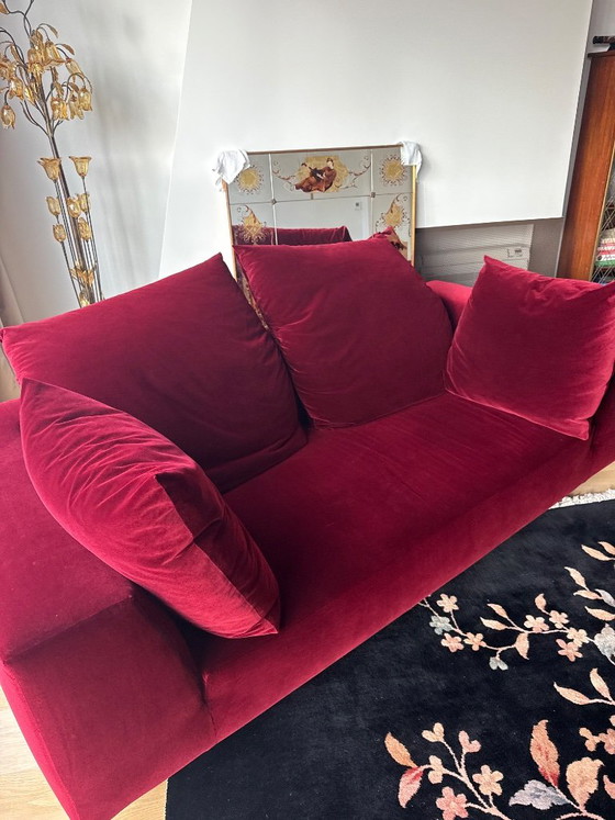 Divano Edra, Velluto rosso, Divani 3 posti, Modern (foto 6 di 6)
