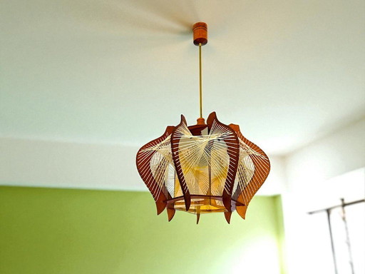 Mid Century Modern Hängelampe aus Holz