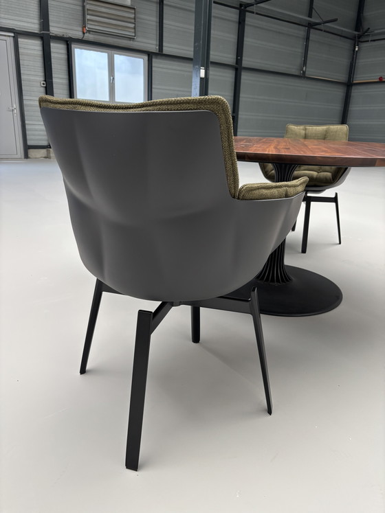 Sedia da pranzo B&B Italia Husk in tessuto Astro 6 x Brick 6 x Moss Nuova 2026 – Sedie da pranzo, Aluminium (photo 8 of 12)