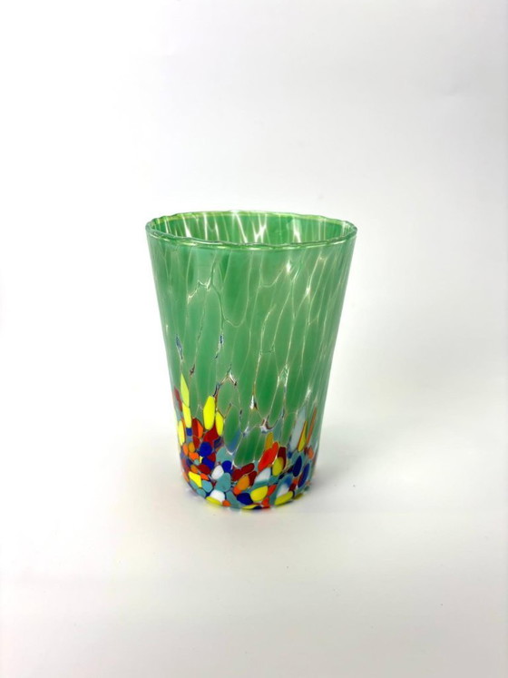 Image 1 of Set di 6 bicchieri in vetro soffiato veneziano con graniglia colorata di Murano, diametro 9 cm, hand made in italy.