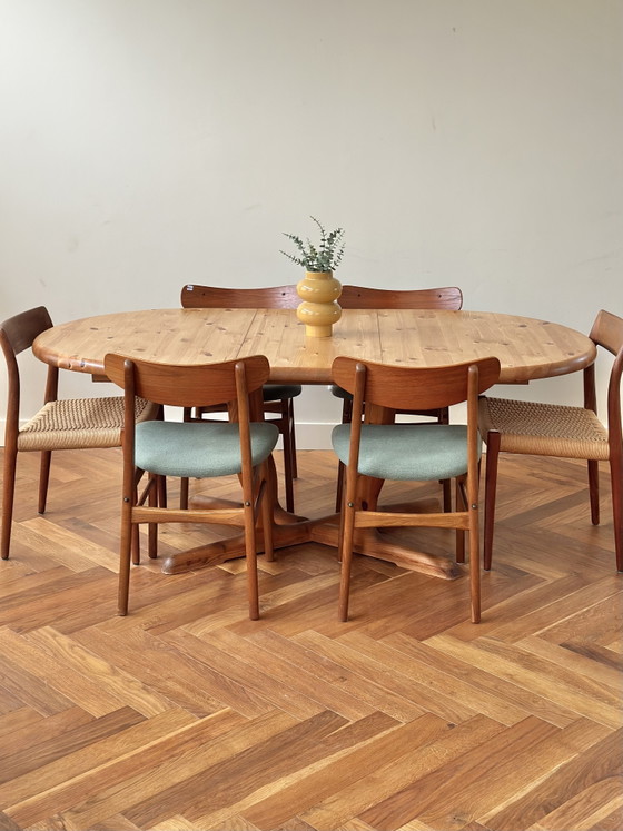 Image 1 of Vintage dining table Danish Design Dyrlund wood 1950s/60s/70s
