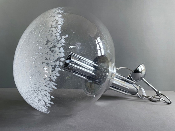 Image 1 of Space Age hanglamp uit 1970 van Murano glas en chroom, toegeschreven aan Carlo Nason voor Mazzega.