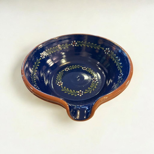 Vintage pudding bowl | Mid-Century ceramics | Terracotta outside, blue inside with floral motif