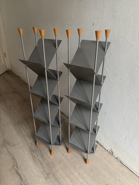 Set di due scaffali display/CD Lourens Fisher – Colonne, Metal, Wood (photo 5 of 5)