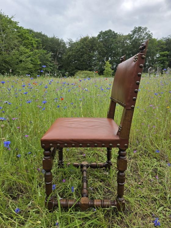 Image 1 of Set of 4 vintage oak chairs with leather