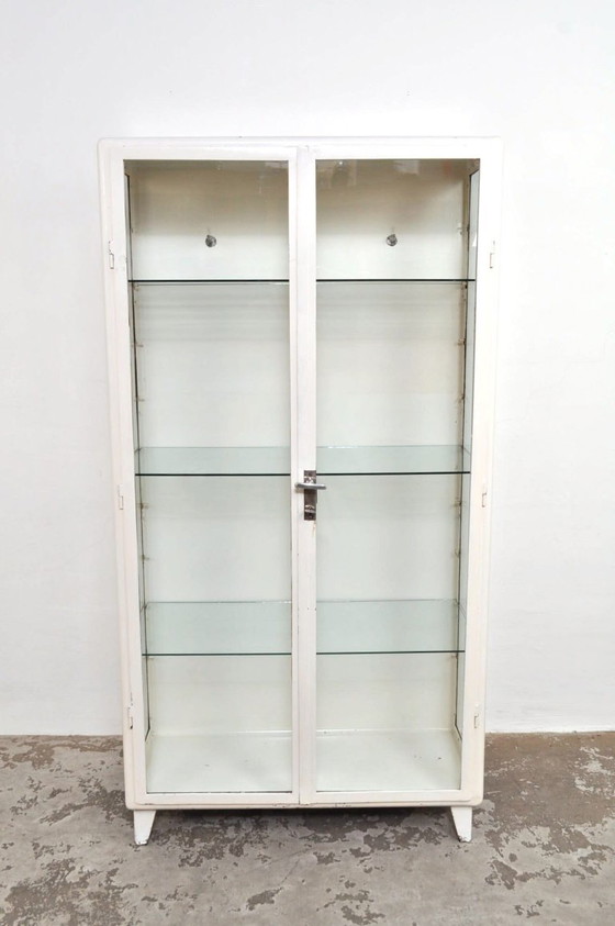 Vitrina/armario de boticario antiguo, 1979 – Glass, Metal (photo 3 of 8)