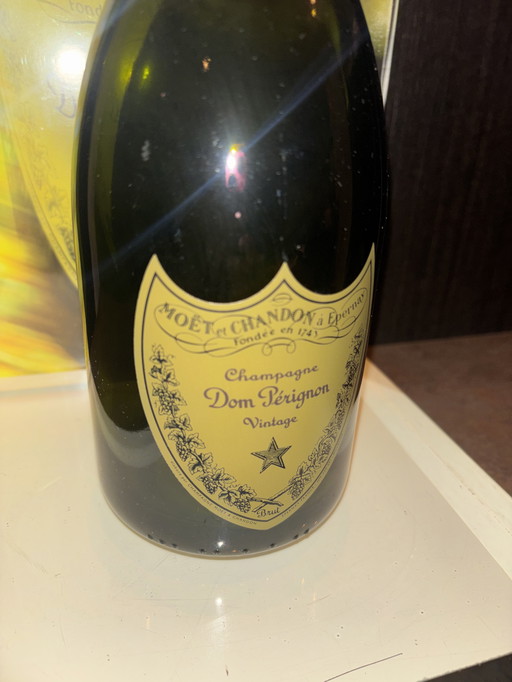 Dom Pérignon displaydummyfles incl. achterwand