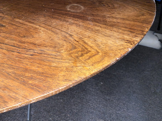 Image 1 of Table basse Arne Jacobsen, pour Fritz Hansen. Danemark.
