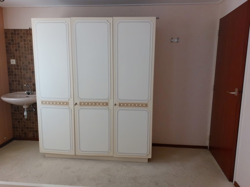 Vintage, retro wardrobe