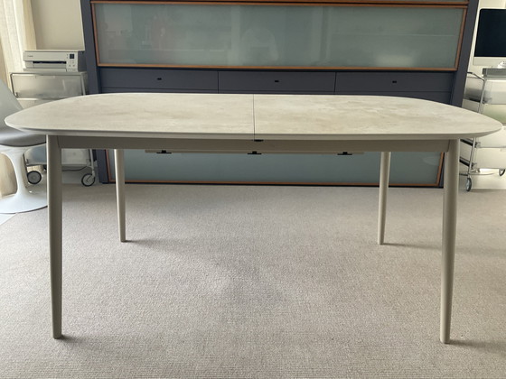 Image 1 of Kingston uitschuifbare eetkamertafel  van 160cm / 230 cm in Keramiek