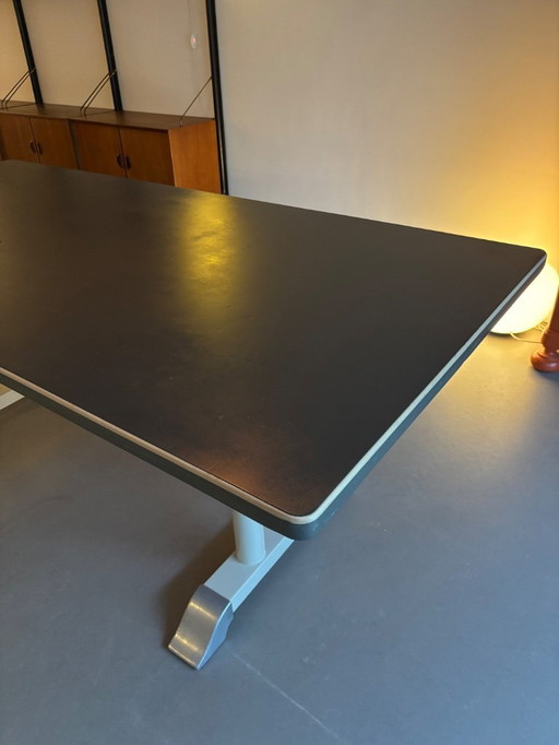 Tavolo Gispen Tenen - Modello 7207