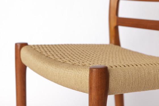 Image 1 of 1 di 6 Sedia modello 85 di Niels Møller in teak con corda danese, stile danese Mid-Century Modern degli anni '80