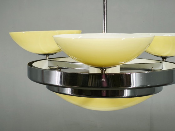 Image 1 of Tsjechische art-deco kroonluchter van opaalglas, jaren 1940