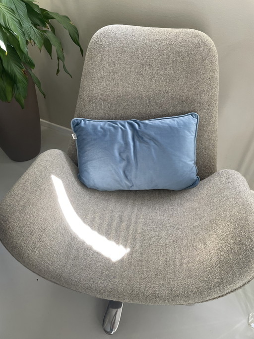 Poltrona grigia con scritta – draaistoelen, Metal, Textile