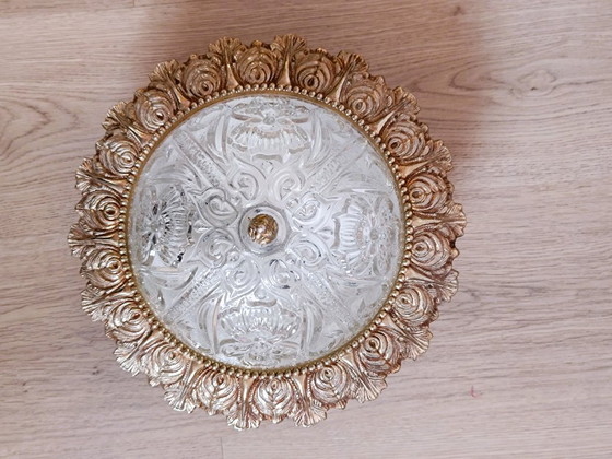 Image 1 of Plafondlamp van gegoten glas en messing uit de jaren 60